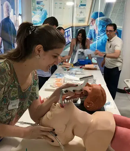 Treinamento prático em emergência — Medical Students
